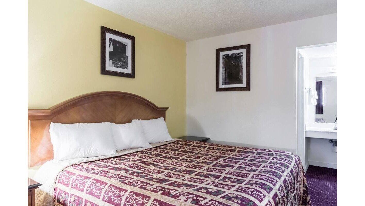 Hillview Inn At Six Flags Fiesta Σαν Αντόνιο Εξωτερικό φωτογραφία